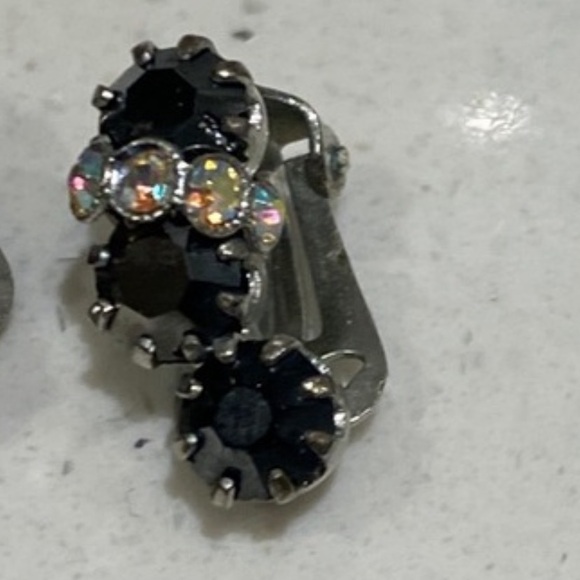 Elegant Silver Heart Pendant Necklace and stone crystal earrings - Picture 6 of 6